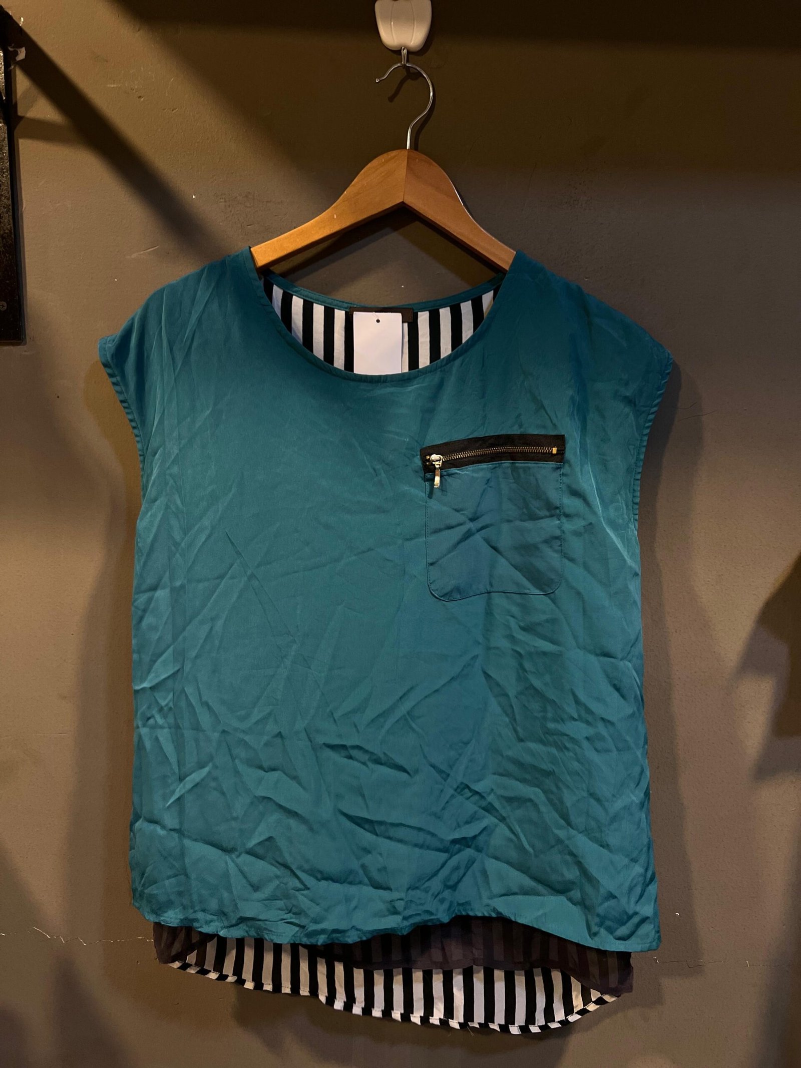 KOREAN WESTERN TOP size - S - M