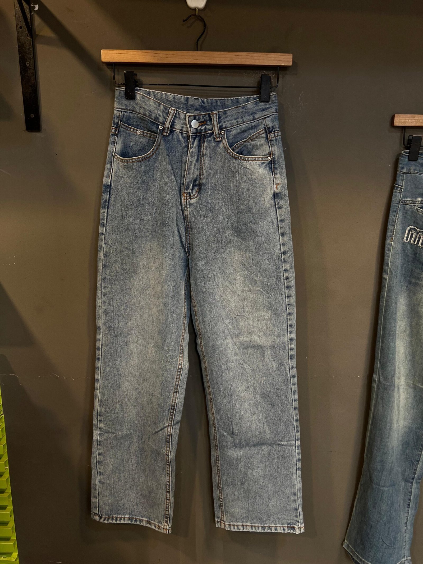 KOREAN IMPORTED JEANS size - 28 - 30