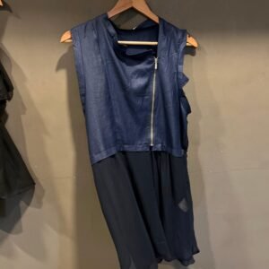 KOREAN SLEEVE LESS TOP size - F