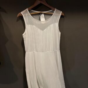 KOREAN SLEEVE LESS TOP size - F