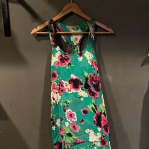 KOREAN SLEEVE LESS TOP size - F