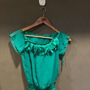 KOREAN SLEEVE LESS TOP size - F