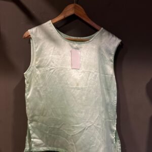 KOREAN SLEEVE LESS TOP size - F