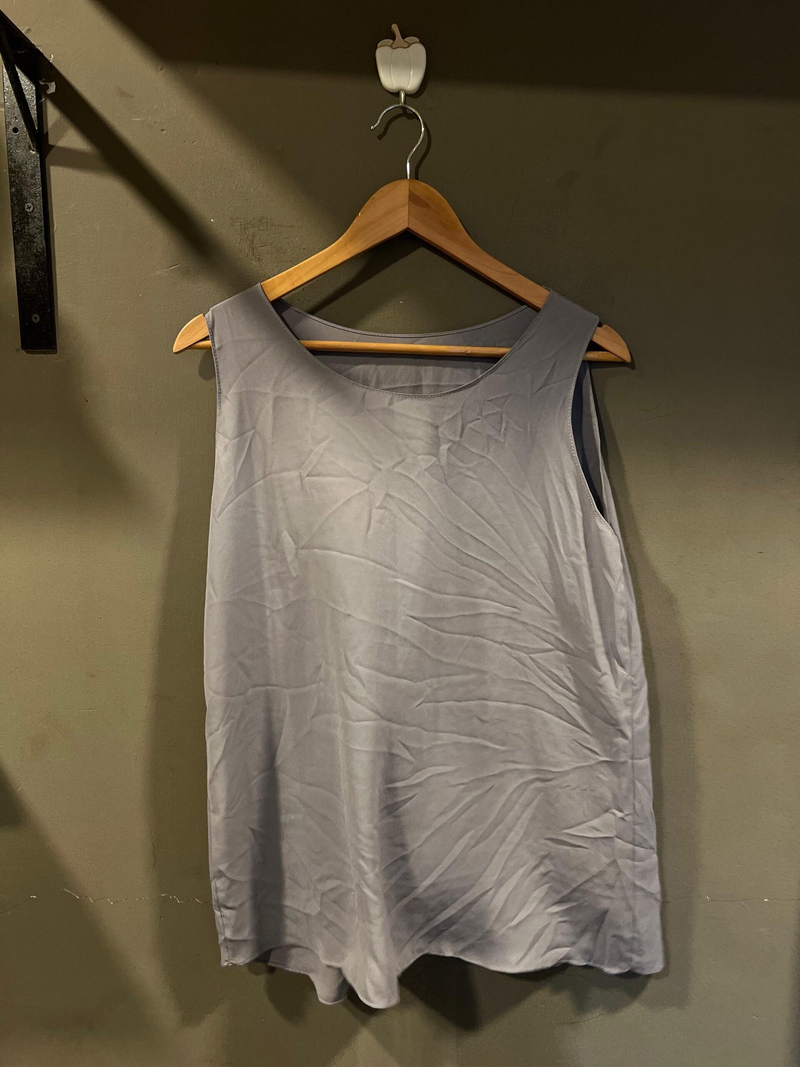 KOREAN SLEEVE LESS TOP size - F