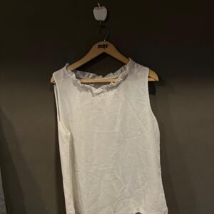 KOREAN SLEEVE LESS TOP size - F