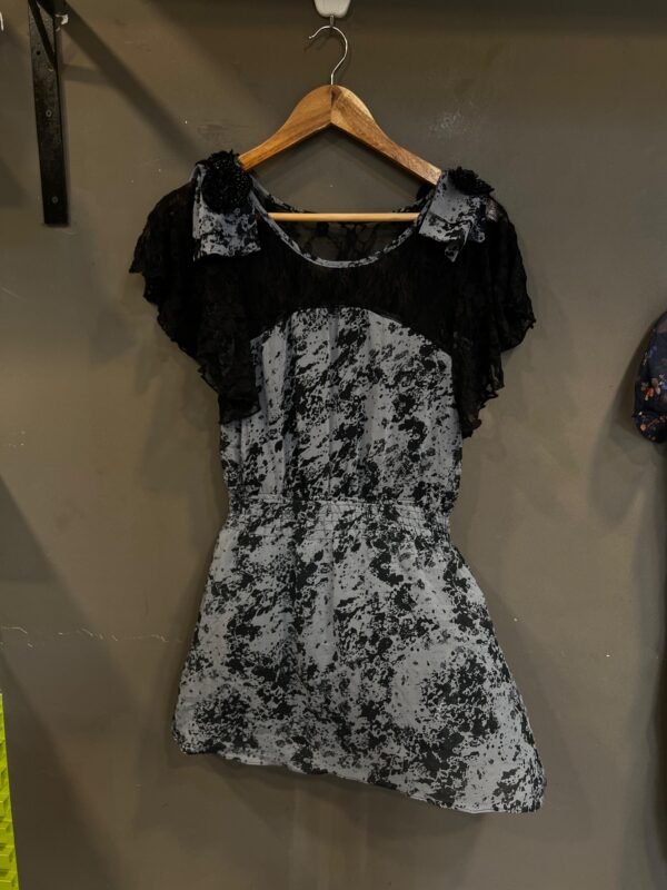 KOREAN WESTERN TOP size - S - M